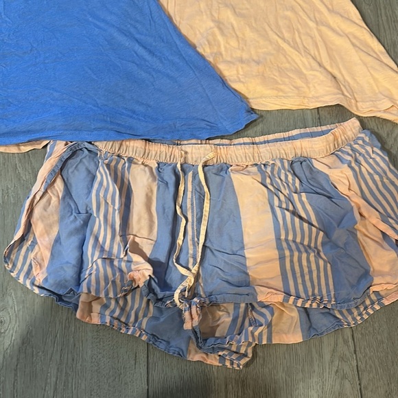 Blue and Peach Tank Tops with Patterned Shorts Set two pair - Picture 3 of 7